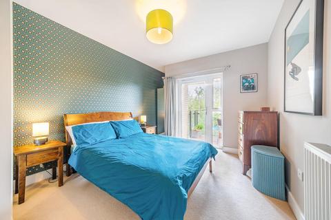 Flat 25, 1 Dragmore Street, London, SW4 8DW