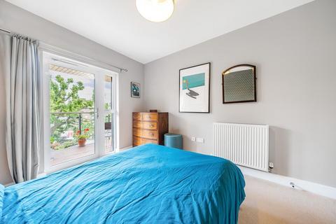 Flat 25, 1 Dragmore Street, London, SW4 8DW
