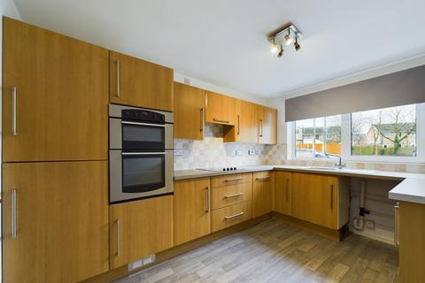 42 Garton Close, Nottingham, NG6 8RZ