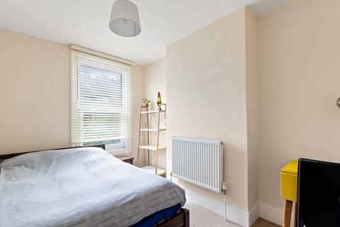 9 Bradstone New Road, Folkestone, CT20 1HP
