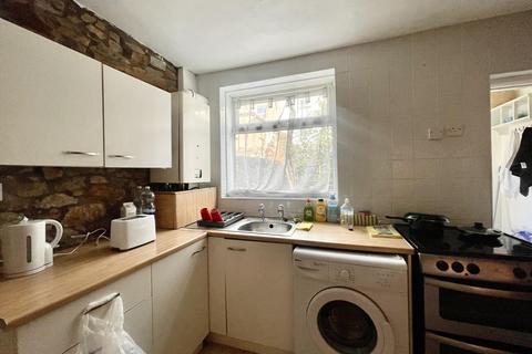 2 bedroom house to rent, Elgin Street, Lancaster LA1