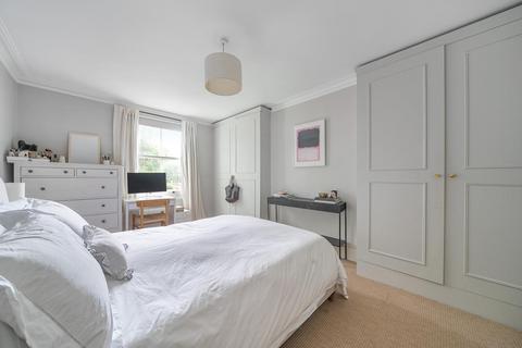2 bedroom flat for sale, Kestrel Avenue, Herne Hill