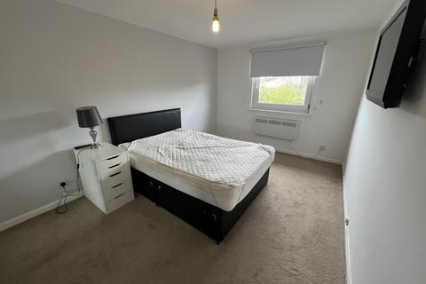 2 bedroom flat to rent, Kilbowie Road, Glasgow G81