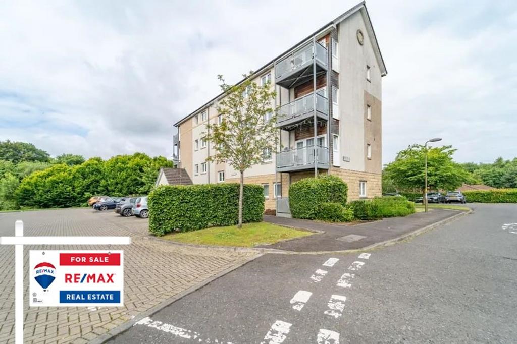 Hawk Brae, Livingston EH54 2 bed flat for sale £157,000