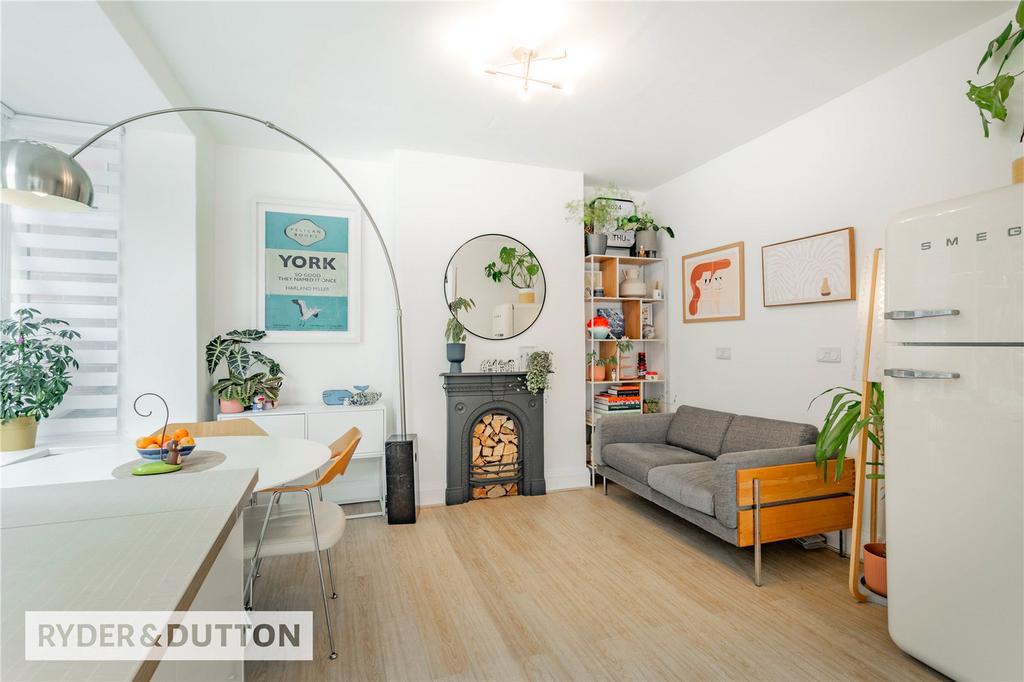 Kitchen/Dining
