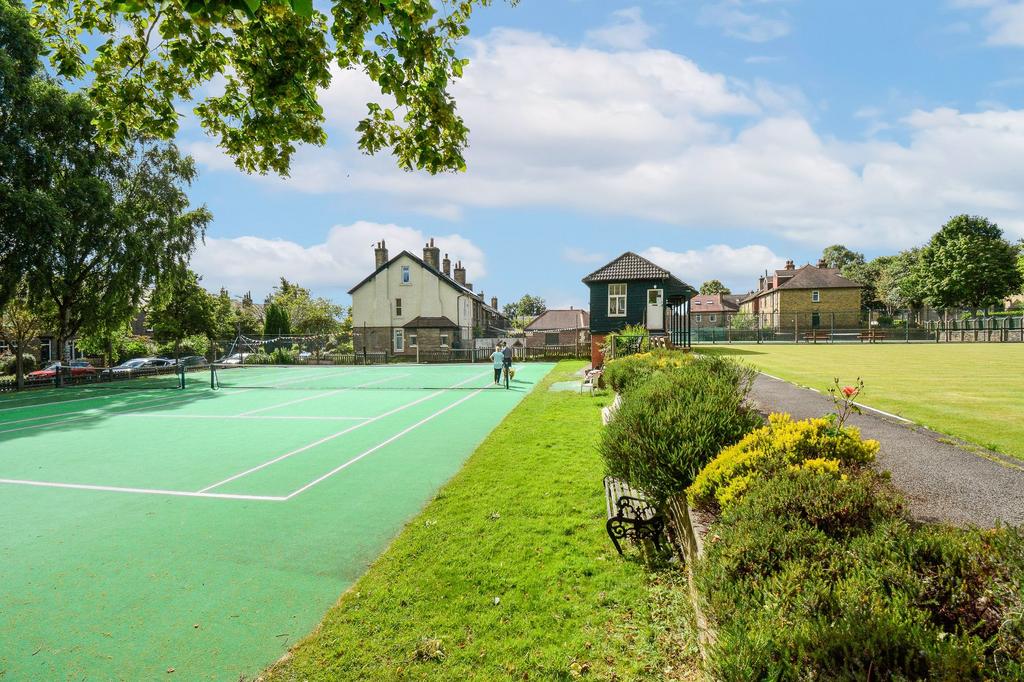 Private tennis and bowling club