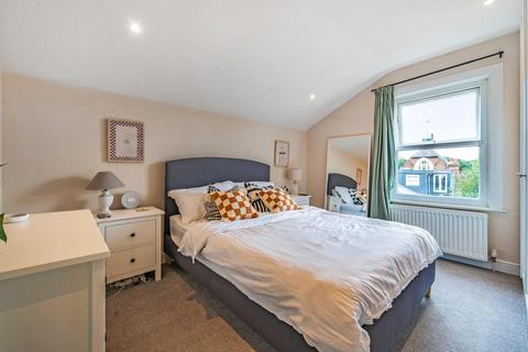 3 bedroom flat for sale, Hawarden Grove, Herne Hill