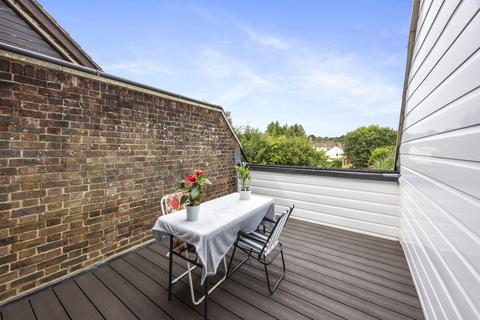 2 bedroom end of terrace house for sale, London Road, Crowborough, TN6