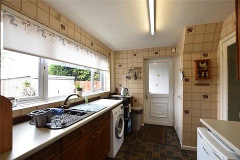 103 Grasmere Road, Royton, Oldham, OL2 6SW