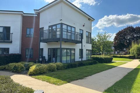 2 bedroom flat for sale, Chestnut Grange, Burton-on-Trent, DE14