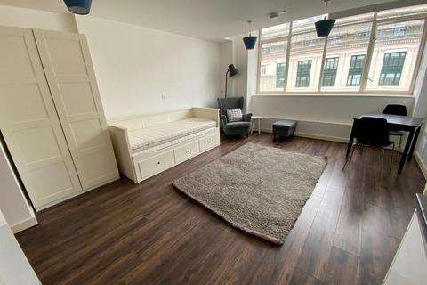 Studio to rent, The Strand, Liverpool L2