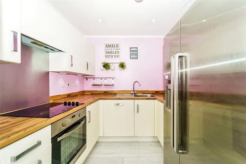 2 bedroom apartment for sale, Featherstone Road, Southall, UB2