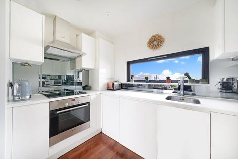 2 bedroom apartment to rent, Acer Road, London, E8