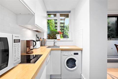1 bedroom terraced house to rent, Ledbury Road, Notting Hill, W11