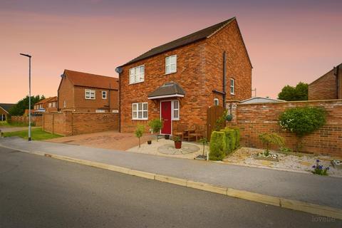 4 bedroom detached house for sale, St Chads Way, North Lincolnshire DN18