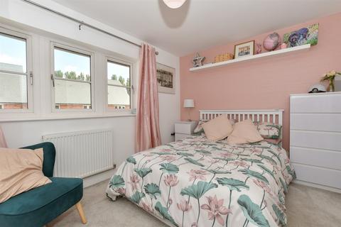 2 bedroom terraced house for sale, Hengist Drive, Aylesford, Kent