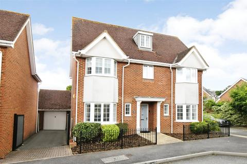 5 bedroom detached house for sale, Great Marlow, Hampshire RG27