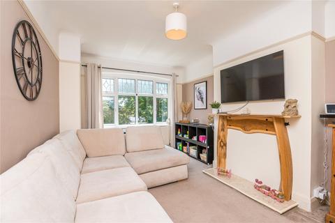 2 bedroom apartment for sale, Station Road, Thorpe Bay, Essex, SS1