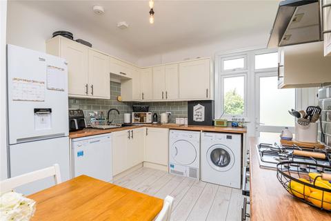 2 bedroom apartment for sale, Station Road, Thorpe Bay, Essex, SS1