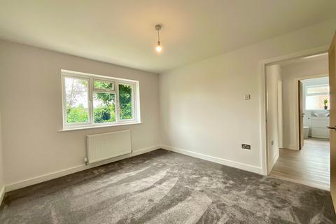 20 Conifer Grove, Stoke-on-trent, ST3 2EN