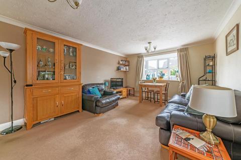 2 bedroom semi-detached house for sale, Ashbee Close Snodland