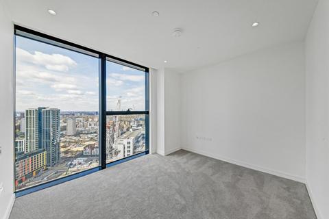 2 bedroom apartment to rent, Hampton Tower, South Quay Plaza, Canary Wharf, E14