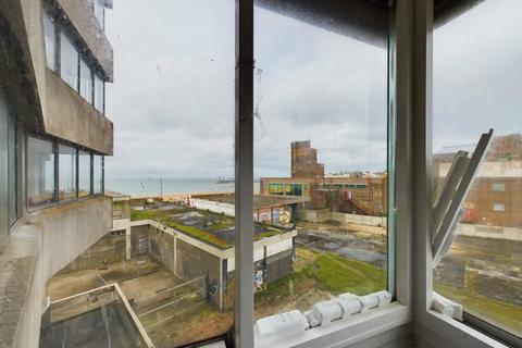 2 bedroom flat for sale, Flat 2F Arlington House, All Saints Avenue, Margate, Kent, CT9 1XP