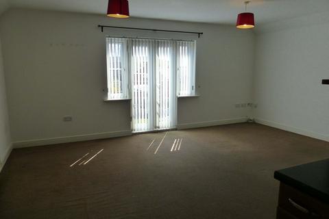 2 bedroom flat for sale, Radulf Gardens, Liversedge, West Yorkshire. WF15 6AT