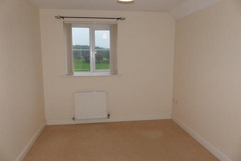 2 bedroom flat for sale, Radulf Gardens, Liversedge, West Yorkshire. WF15 6AT