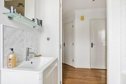 20, St James House Harescombe Drive, Gloucester, GL1 3LE