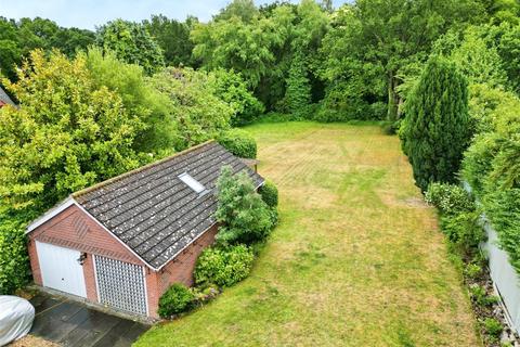 5 bedroom detached house for sale, Pinehill Road, Berkshire RG45