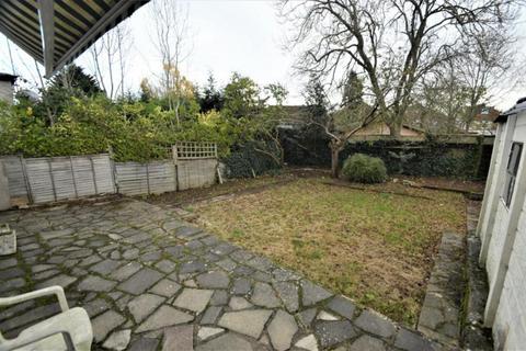 79 Devonshire Road, London, NW7 1DR