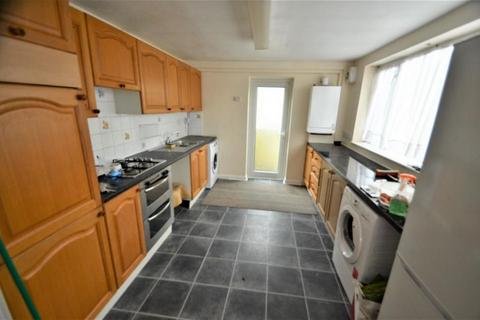 3 bedroom bungalow for sale, Devonshire Road, London, NW7