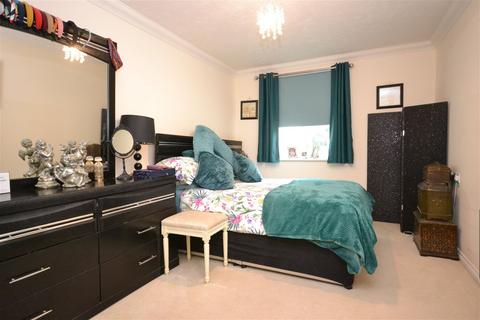 2 bedroom retirement property for sale, Upper Bognor Road, Bognor Regis