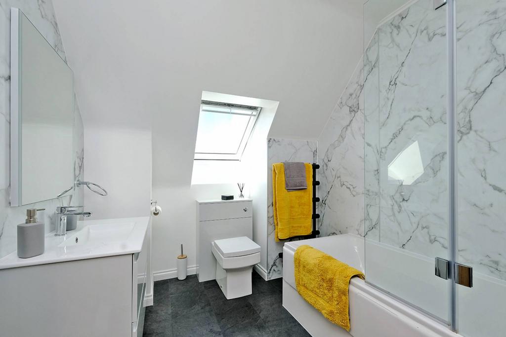 MFL7235320 925.jpeg