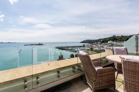 4 bedroom flat for sale, La Rue Du Crocquet, St. Brelade, Jersey. JE3 8BZ