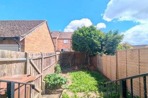 18 Kendal Close, Feltham, TW14 9QG