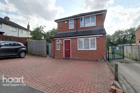 2 bedroom detached house for sale, Greenview Drive, Northampton