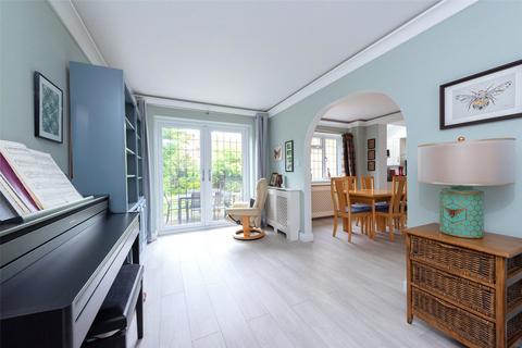 4 bedroom detached house for sale, Handford Lane, Hampshire GU46