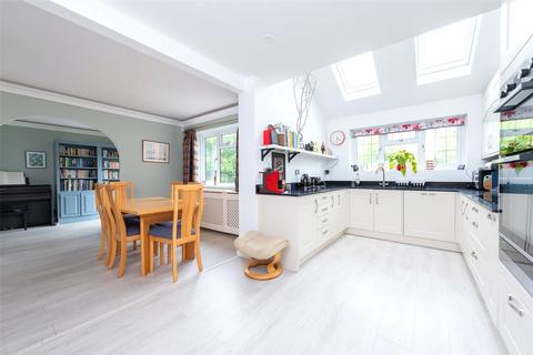 4 bedroom detached house for sale, Handford Lane, Hampshire GU46