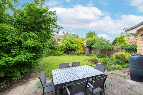 4 bedroom detached house for sale, Handford Lane, Hampshire GU46