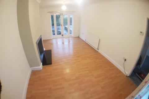 3 bedroom terraced house to rent, Croft Street, Little Hulton, Manchester