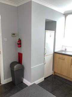 4 bedroom terraced house to rent, Yarnfield Square, Peckham SE15