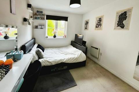 1 bedroom flat for sale, Winton Road, Swindon, SN3 4XL