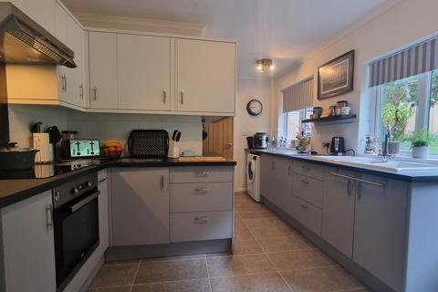 2 bedroom detached bungalow for sale, 95  Ludlow Road, Church Stretton SY6