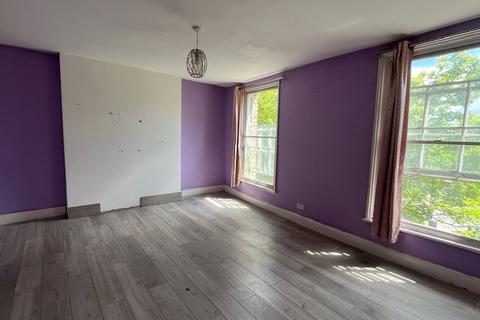 3 Berkley Crescent, Gravesend, DA12 2AD