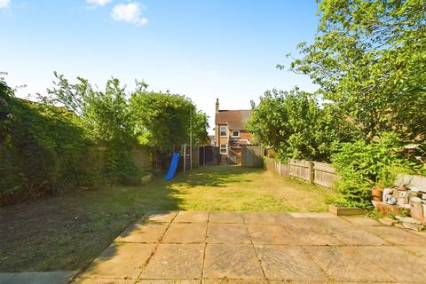 3 bedroom end of terrace house for sale, Chapel Street, Yaxley, PE7