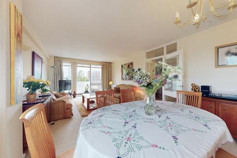 2 bedroom property for sale, Buttermere Court, Boundary Road, London, NW8
