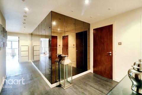 2 bedroom apartment for sale, Calverley Street, Leeds