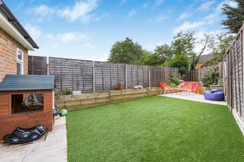 79 Puttocks Drive, Welham Green, Hatfield, AL9 7LW